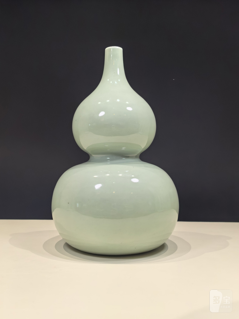 清乾隆 粉青釉葫芦瓶 - 图4